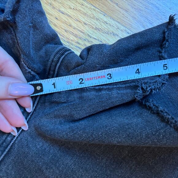 Madewell Women's Cut Off Denim Shorts from Classic Straight Jean Size 31 - Picture 6 of 6